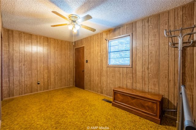 902 E Burnside Street, Rotan, TX 79546