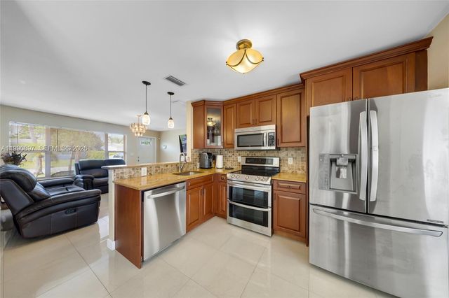 1460 NE 30th Court, Pompano Beach, FL 33064