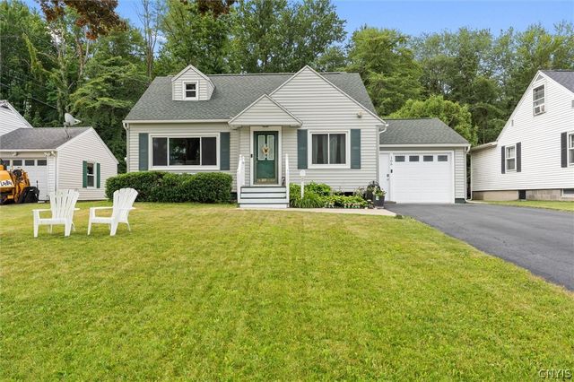 106 Oakley Drive, Cicero, NY 13212