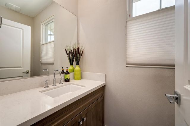 857 Home Ave, Carlsbad, CA 92008