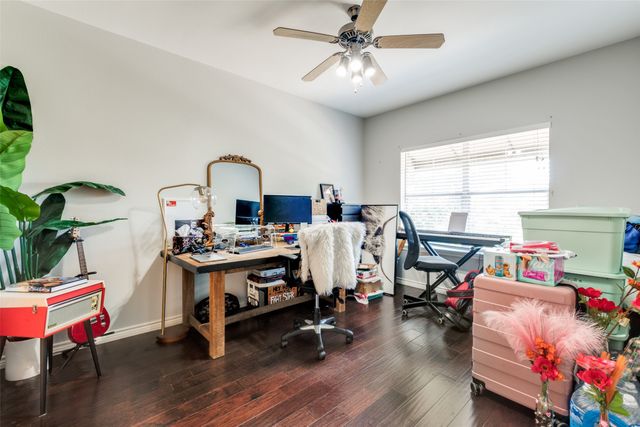 3102 Kings Road 1211, Dallas, TX 75219