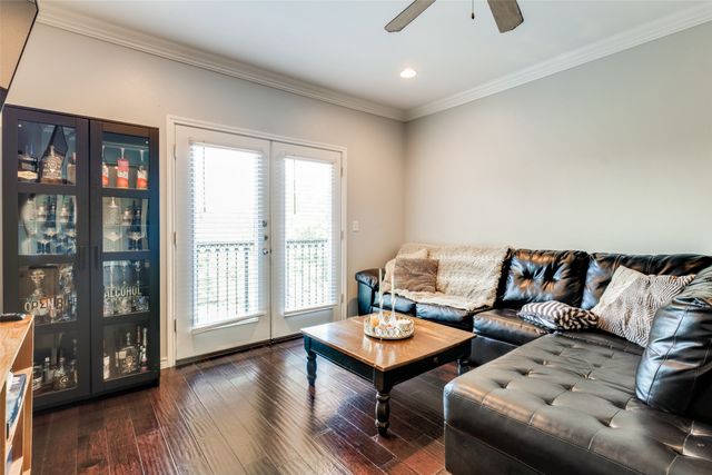 3102 Kings Road 1211, Dallas, TX 75219