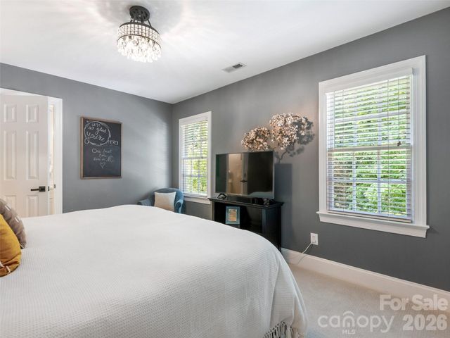 5833 Summerston Place, Charlotte, NC 28277