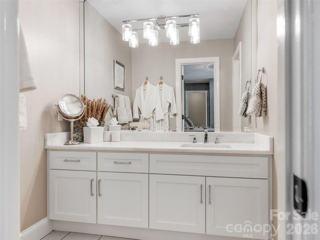 5833 Summerston Place, Charlotte, NC 28277