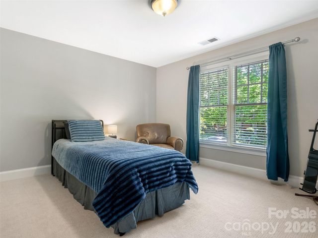 5833 Summerston Place, Charlotte, NC 28277