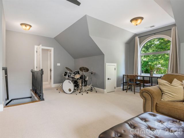 5833 Summerston Place, Charlotte, NC 28277