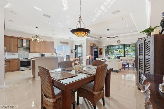 13843 Luna DR, Naples, FL 34109