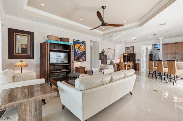 13843 Luna DR, Naples, FL 34109