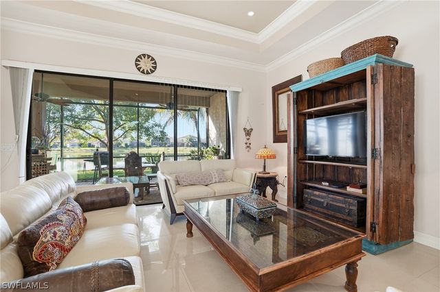 13843 Luna DR, Naples, FL 34109