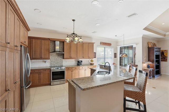 13843 Luna DR, Naples, FL 34109