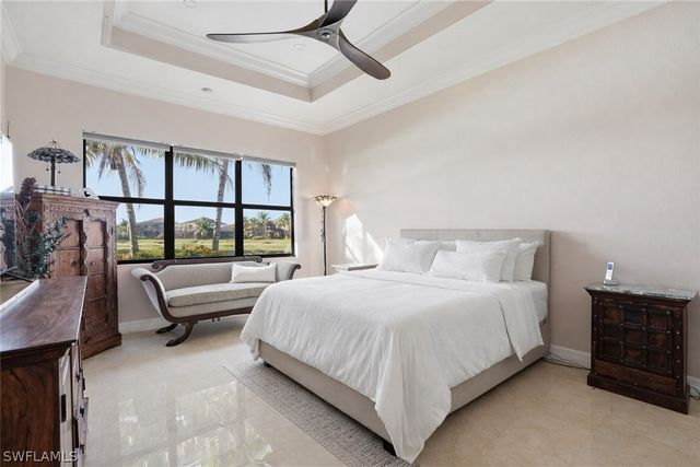 13843 Luna DR, Naples, FL 34109