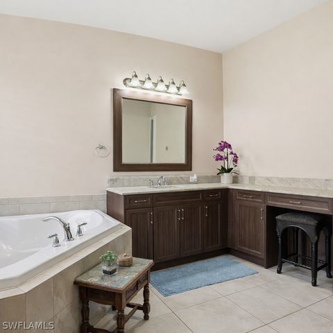 13843 Luna DR, Naples, FL 34109