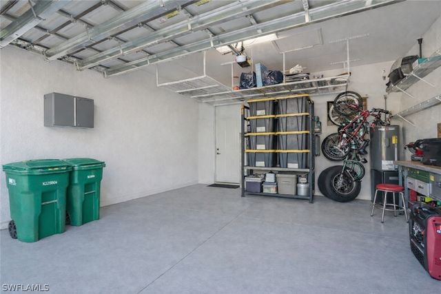 13843 Luna DR, Naples, FL 34109