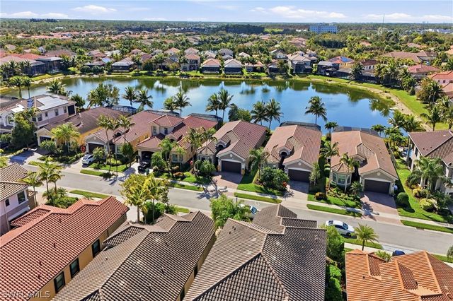 13843 Luna DR, Naples, FL 34109