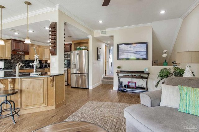 8520 Gulf Blvd 5, Navarre Beach, FL 32566