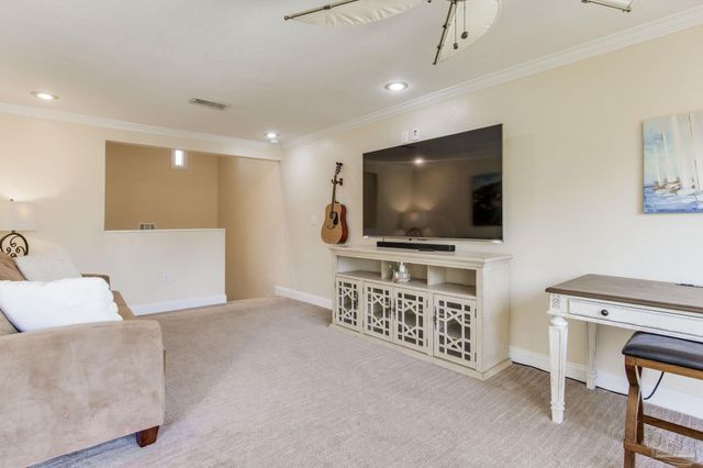 8520 Gulf Blvd 5, Navarre Beach, FL 32566