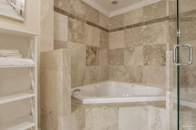 8520 Gulf Blvd 5, Navarre Beach, FL 32566