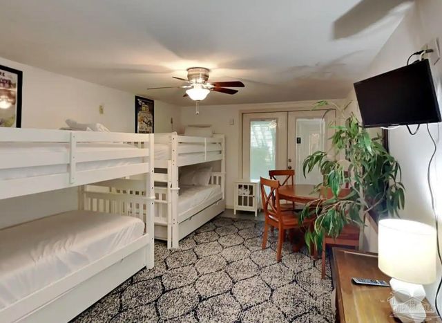 8520 Gulf Blvd 5, Navarre Beach, FL 32566