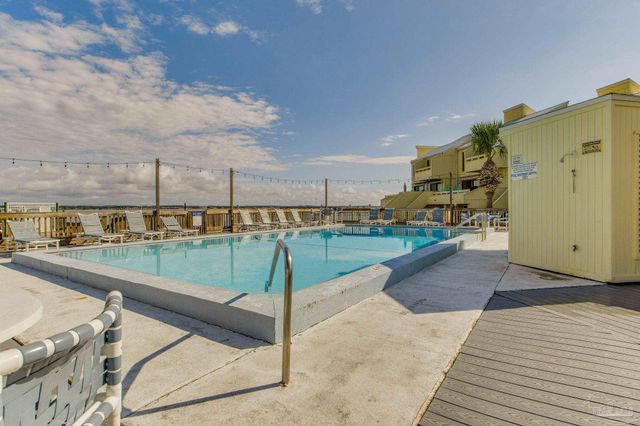 8520 Gulf Blvd 5, Navarre Beach, FL 32566