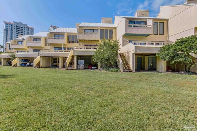 8520 Gulf Blvd 5, Navarre Beach, FL 32566