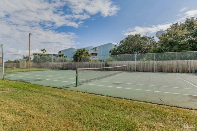 8520 Gulf Blvd 5, Navarre Beach, FL 32566