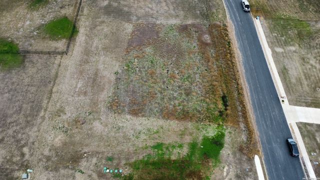 715 Abbott, St Hedwig, TX 78152