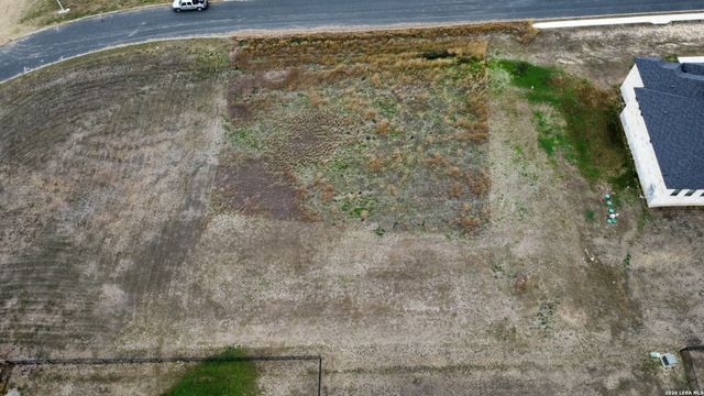 715 Abbott, St Hedwig, TX 78152
