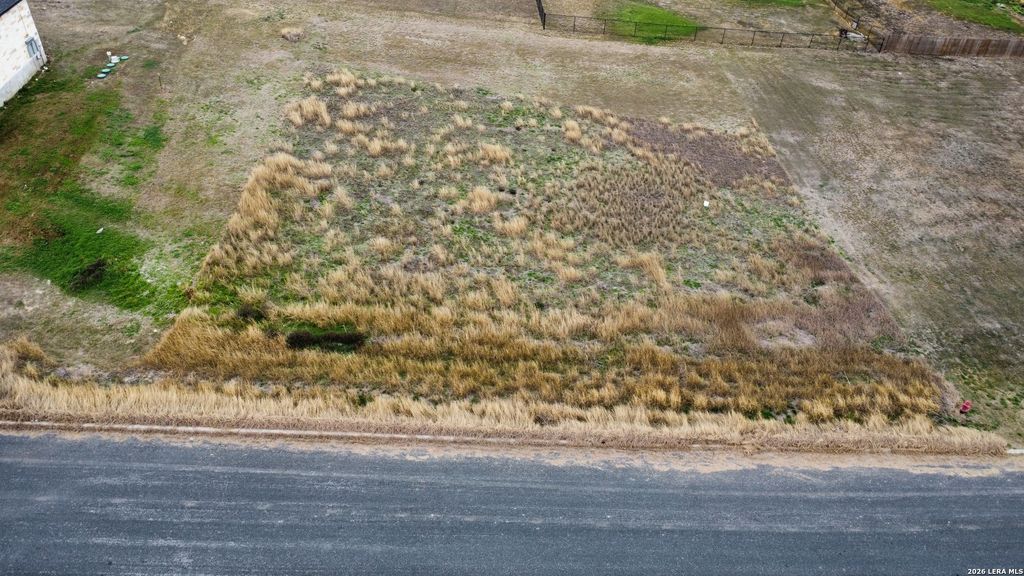 715 Abbott, St Hedwig, TX 78152