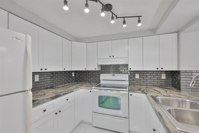 5637 GOLDEN NUGGET DRIVE, Holiday, FL 34690