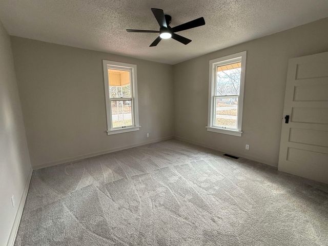 731 S Belmont St, Wichita, KS 67218