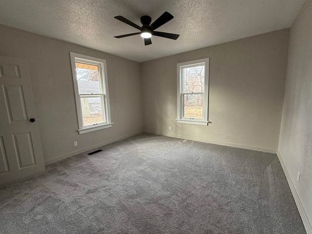 731 S Belmont St, Wichita, KS 67218