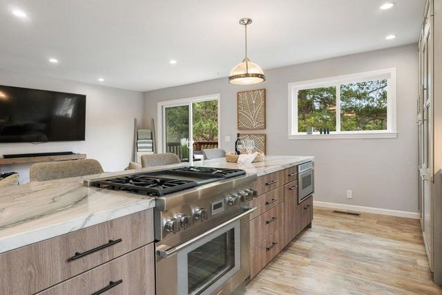 1125 Rainier Avenue, Pacifica, CA 94044