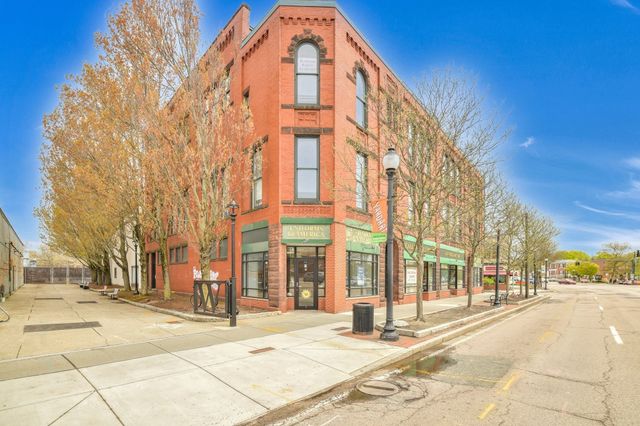17 Main Street 202, Watertown, MA 02472