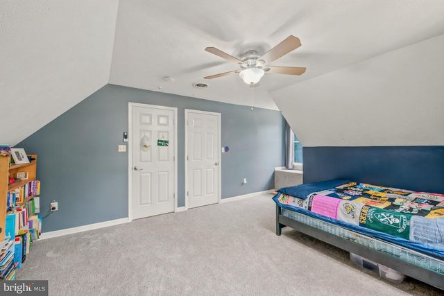 74 KEY ACRES DR, Berkeley Springs, WV 25411
