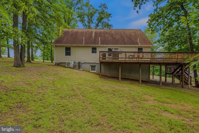 74 KEY ACRES DR, Berkeley Springs, WV 25411