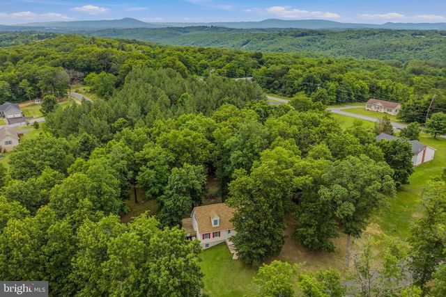 74 KEY ACRES DR, Berkeley Springs, WV 25411