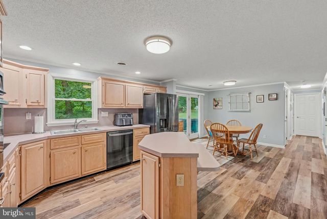74 KEY ACRES DR, Berkeley Springs, WV 25411