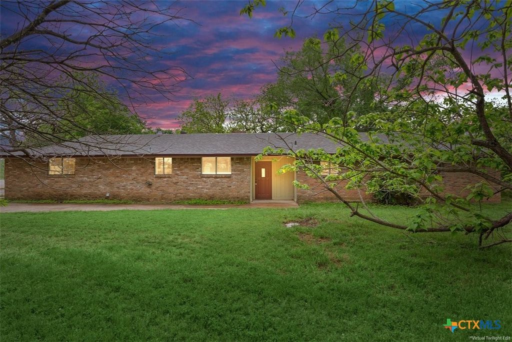 Image 1 of property listing at 4912 S Pea Ridge Road, Temple, TX 76502