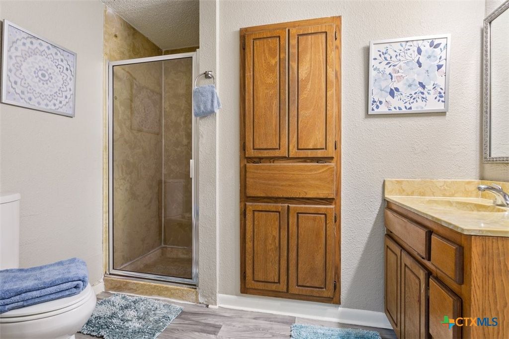 Image 19 of property listing at 4912 S Pea Ridge Road, Temple, TX 76502