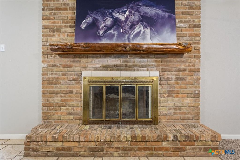 Image 9 of property listing at 4912 S Pea Ridge Road, Temple, TX 76502