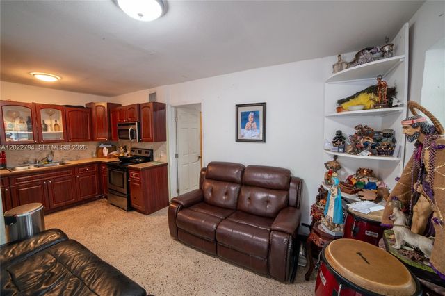 3401 NW 15th St, Miami, FL 33125