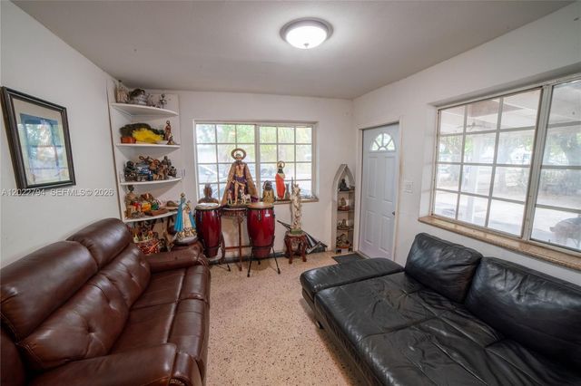 3401 NW 15th St, Miami, FL 33125