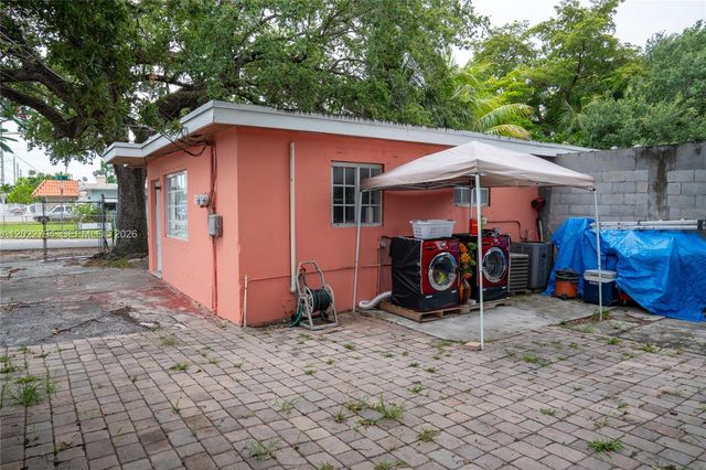 3401 NW 15th St, Miami, FL 33125
