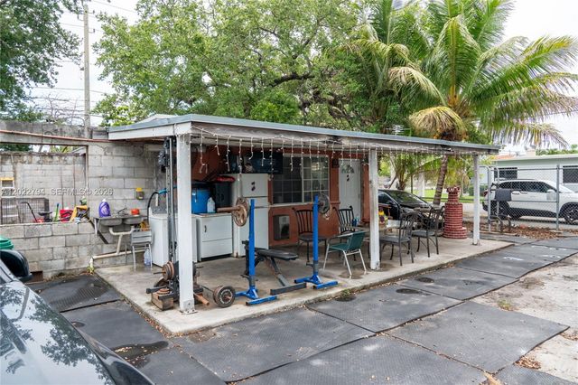 3401 NW 15th St, Miami, FL 33125