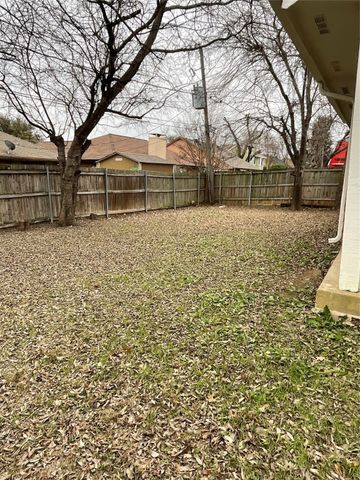 6003 Glenwood Drive, Arlington, TX 76017