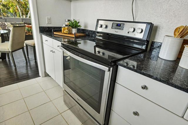 1041 Shell Boulevard 11, Foster City, CA 94404