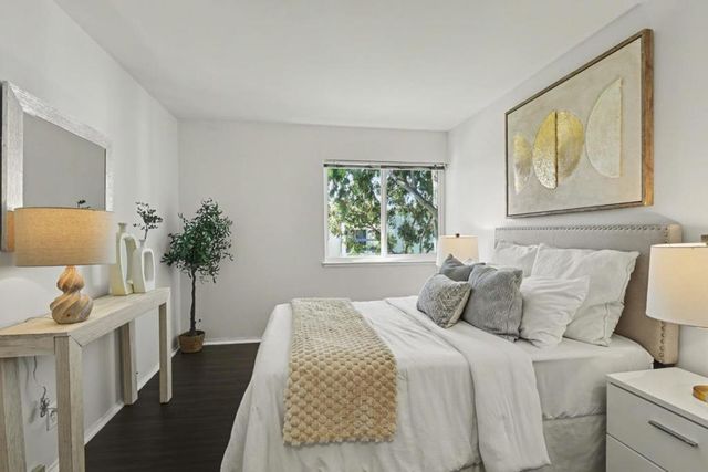 1041 Shell Boulevard 11, Foster City, CA 94404