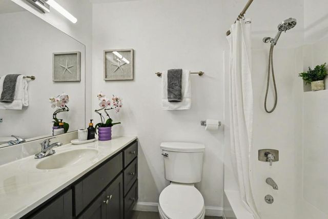 1041 Shell Boulevard 11, Foster City, CA 94404