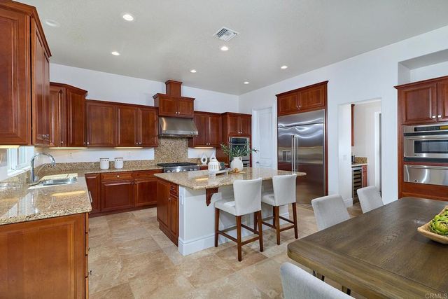 3221 CORTE TAMARINDO, Carlsbad, CA 92009