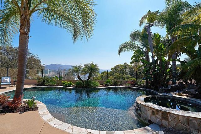 3221 CORTE TAMARINDO, Carlsbad, CA 92009